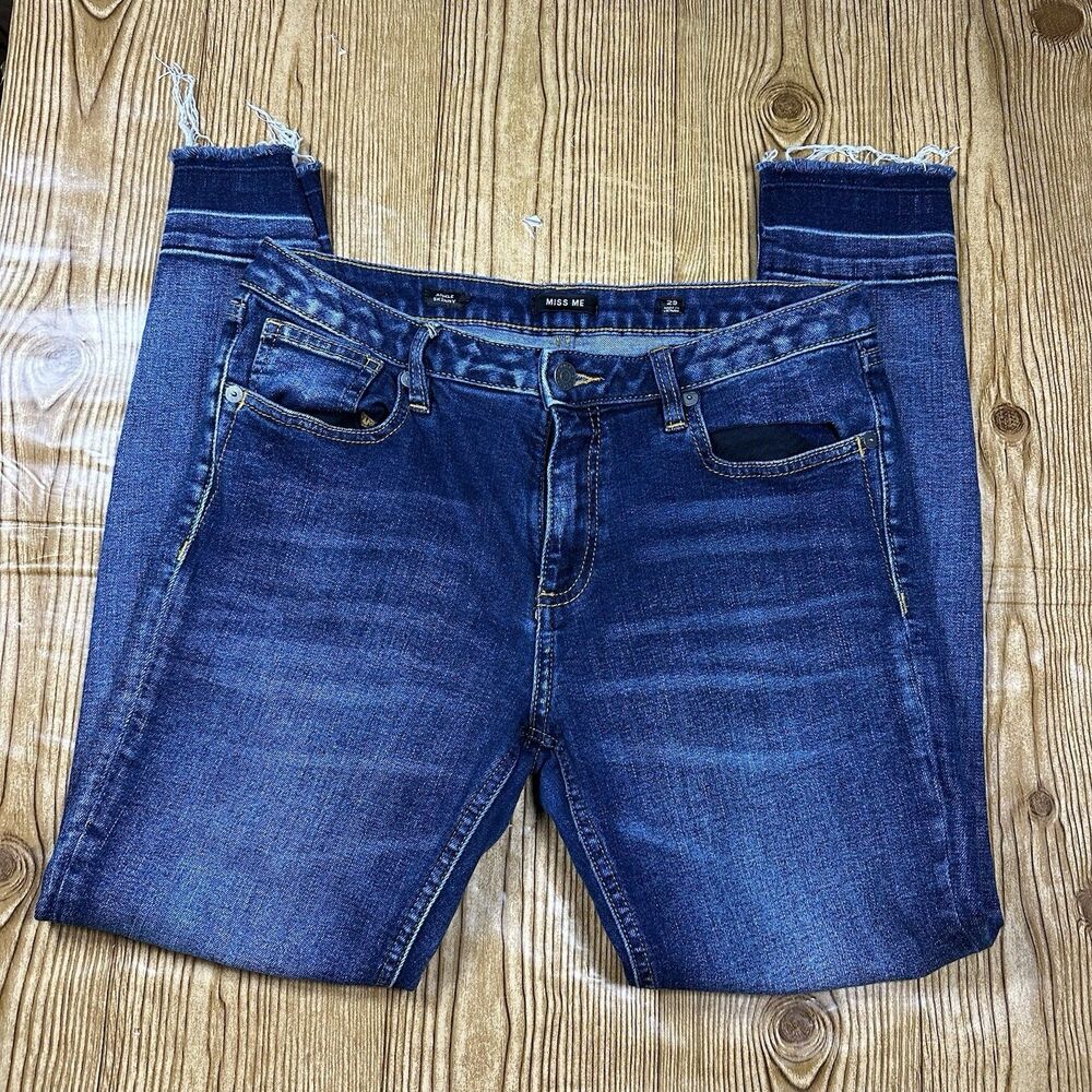 Miss Me Ankle Skinny Jeans Women’s Size 29 Raw Hem Frayed Stretch Denim